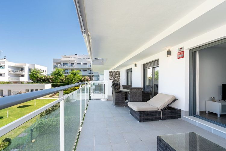 Apartment | Resale in La Cala de Mijas in La Cala de Mijas, Costa del Sol - Photo 4