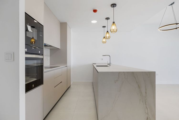 Apartment | Resale in Fuengirola in Fuengirola Others, Costa del Sol - Photo 5