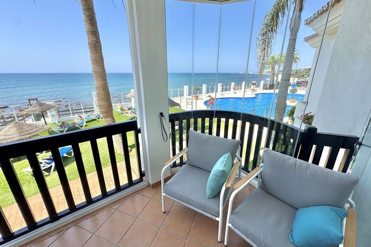 Apartment | Resale in Calahonda in Calahonda, Costa del Sol - Photo 4
