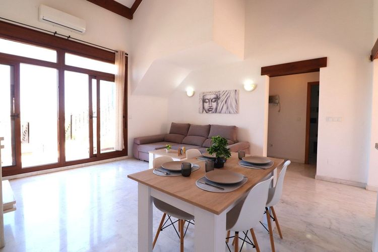 House | Resale in Algorfa in Algorfa, Costa Blanca - Photo 5
