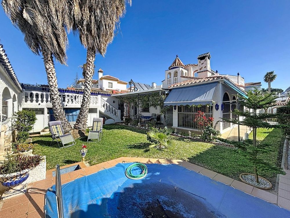 House | Resale in Mezquitilla - Property photo 1