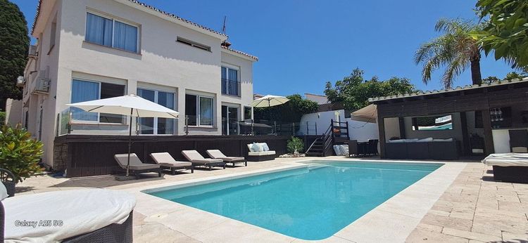House | Resale in Marbella - Development photo 1