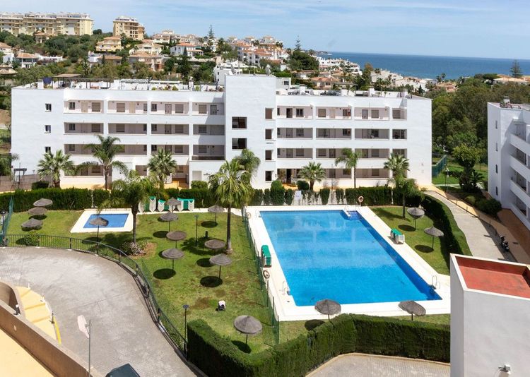 Apartment | Resale in La Cala de Mijas in La Cala de Mijas, Costa del Sol - Photo 4