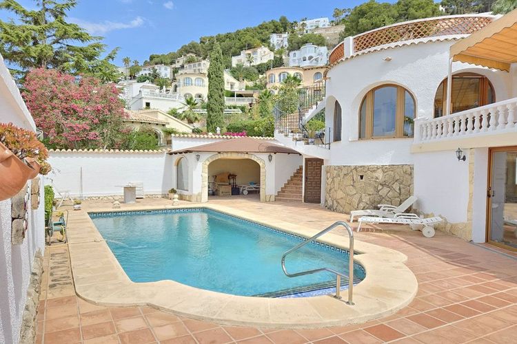 House | Resale in Benissa in Benissa, Costa Blanca - Photo 2