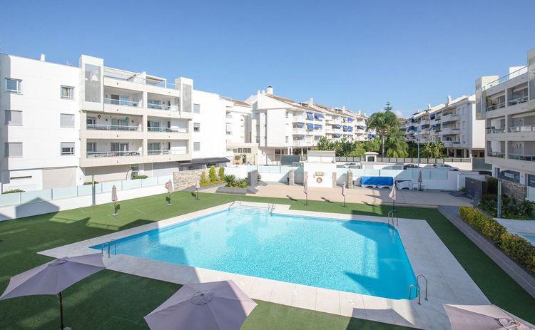 Apartment | Resale in San Pedro de Alcántara in San Pedro de Alcántara Others, Costa del Sol - Photo 3