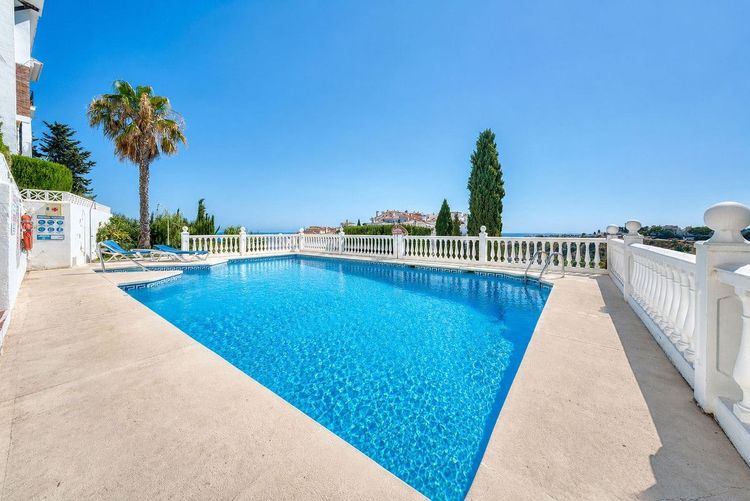 Apartment | Resale in Riviera del Sol in Riviera del Sol, Costa del Sol - Photo 4