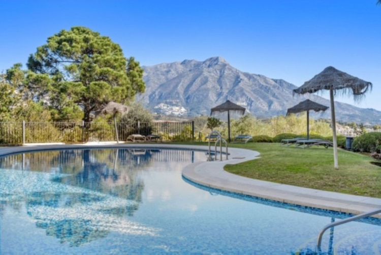 Apartment | Resale in La Quinta in La Quinta, Costa del Sol - Photo 2