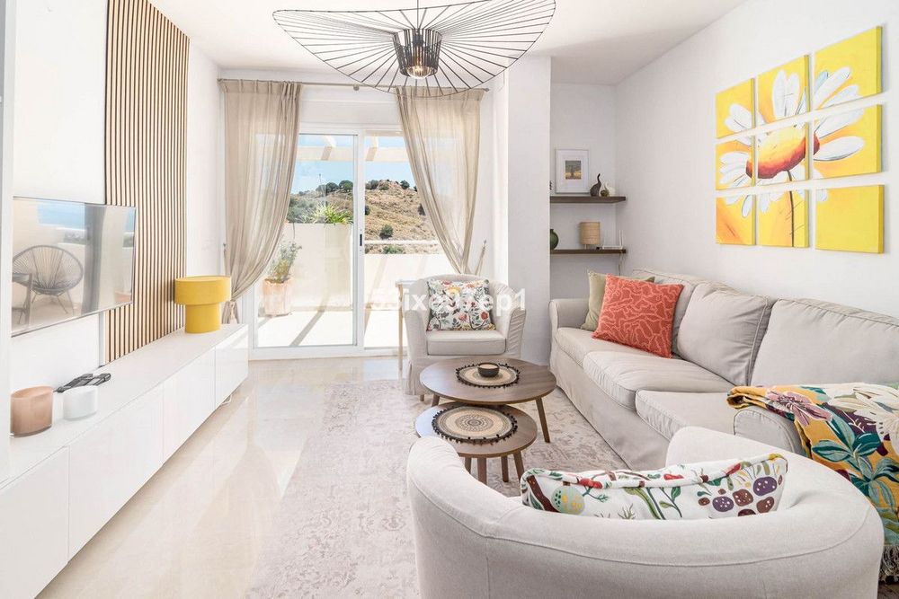 Penthouse | Resale in Calahonda in Calahonda, Costa del Sol - Main property photo