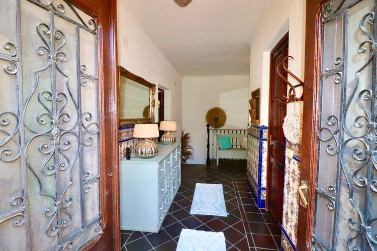 House | Resale in Heredades in Heredades, Costa Blanca - Photo 5