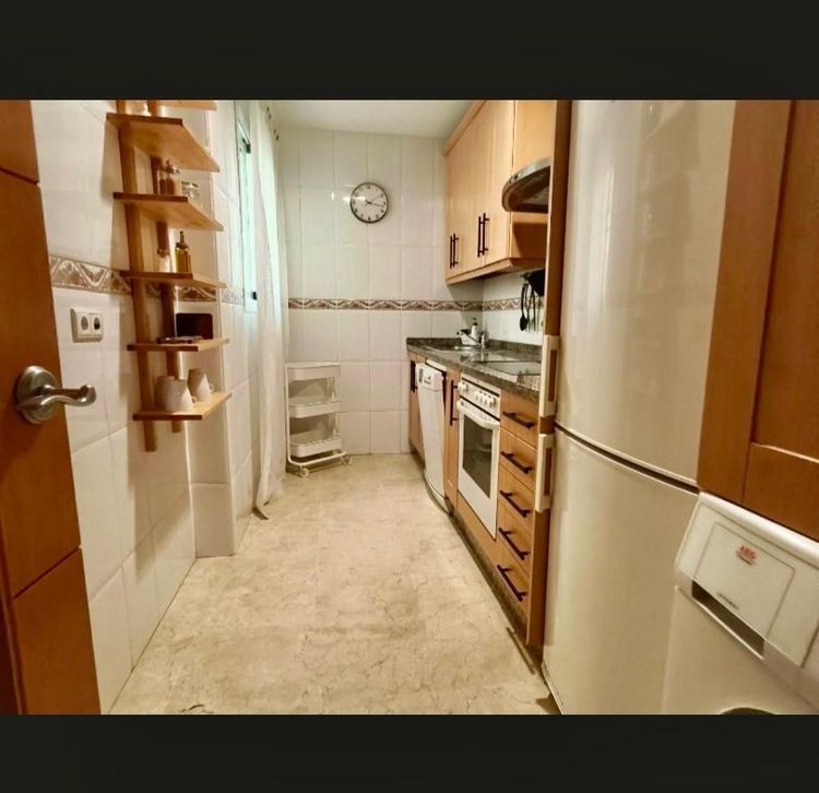 Apartment | Resale in Benalmadena in Benalmadena Others, Costa del Sol - Photo 4