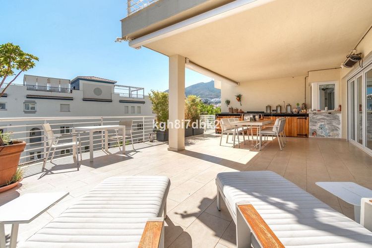 Apartment | Resale in Benalmadena in Benalmadena Others, Costa del Sol - Photo 5