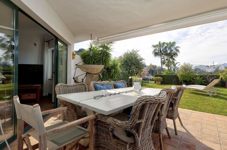 House | Resale in Miraflores in Miraflores, Costa del Sol - Photo 5