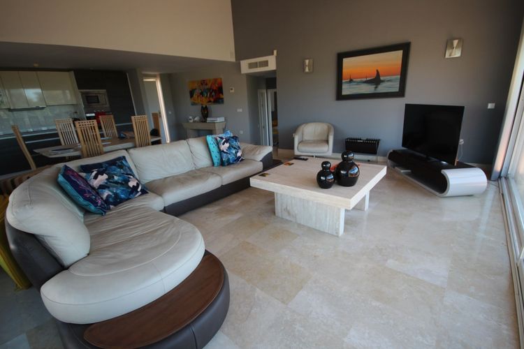Penthouse | Resale in Riviera del Sol in Riviera del Sol, Costa del Sol - Photo 2