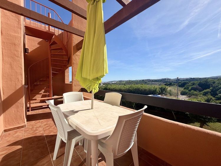 Penthouse | Resale in Casares in Casares Others, Costa del Sol - Photo 3