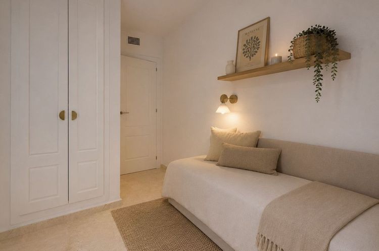 Apartment | Resale in Cancelada in Cancelada, Costa del Sol - Photo 5
