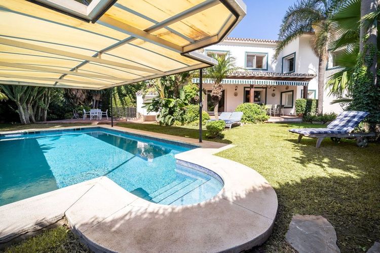 House | Resale in Marbesa in Marbesa, Marbella East, Costa del Sol - Photo 4