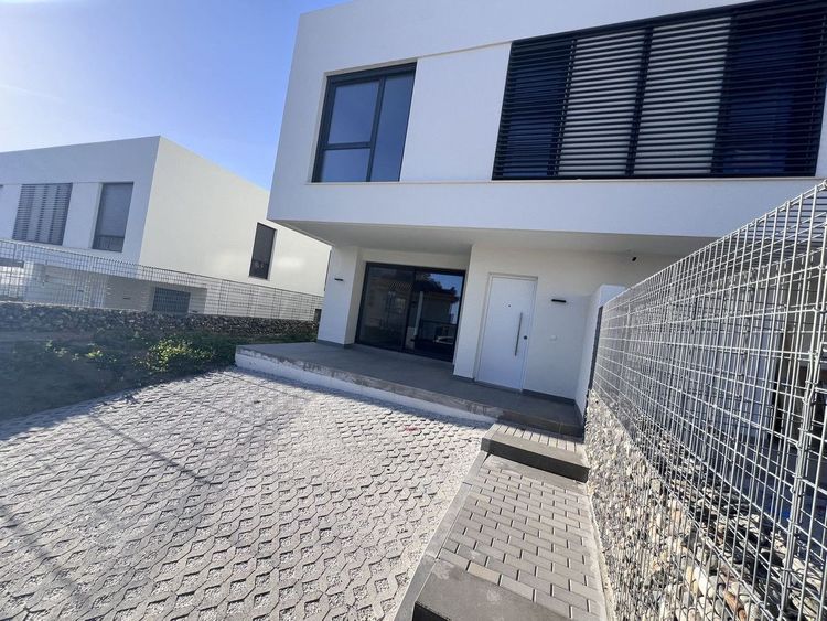 House | Resale in Riviera del Sol in Riviera del Sol, Costa del Sol - Photo 3