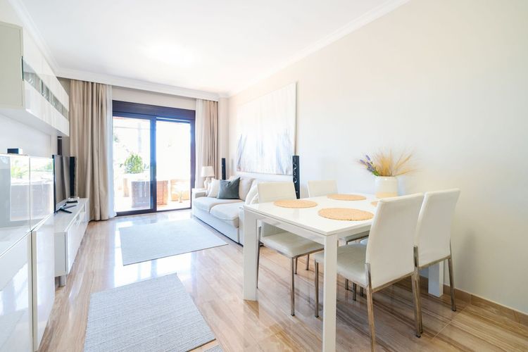 Apartment | Resale in Fuengirola in Fuengirola Others, Costa del Sol - Photo 5