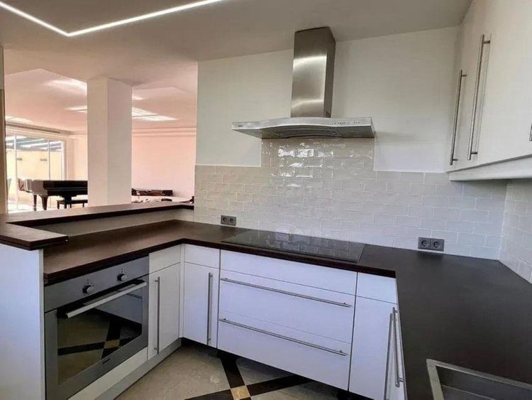 Penthouse | Resale in Benahavís in Benahavís Others, Costa del Sol - Photo 4