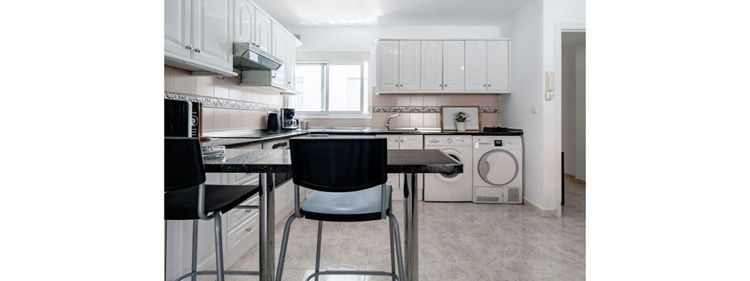 Apartment | Resale in Los Boliches in Los Boliches, Costa del Sol - Photo 2