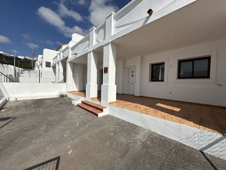 House | Resale in Doña Julia - Development photo 1