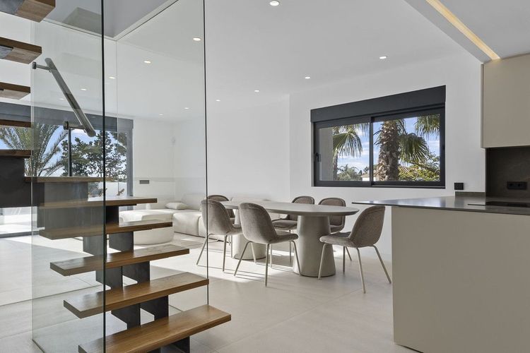 Penthouse | Resale in El Paraiso - Development photo 1