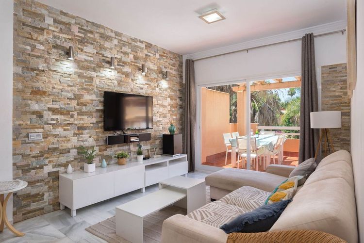 Apartment | Resale in Carib Playa in Carib Playa, Costa del Sol - Photo 3