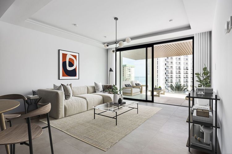 listing card gallery