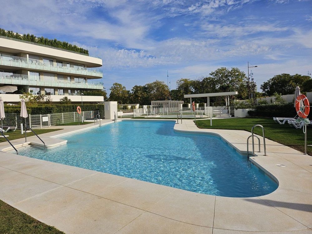 Apartment | Resale in San Pedro de Alcántara in San Pedro de Alcántara Others, San Pedro de Alcántara, Costa del Sol - Main property photo