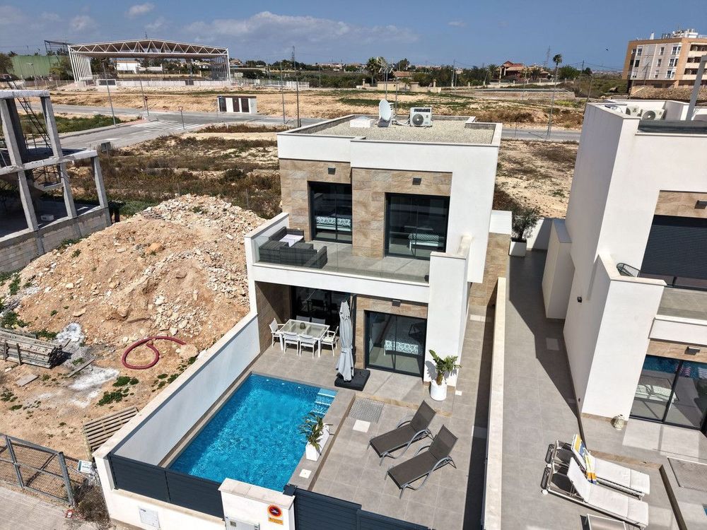 House | Resale in Los Montesinos in Los Montesinos, Costa Blanca - Main property photo