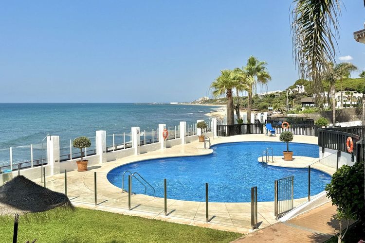 Apartment | Resale in Calahonda in Calahonda, Costa del Sol - Photo 5