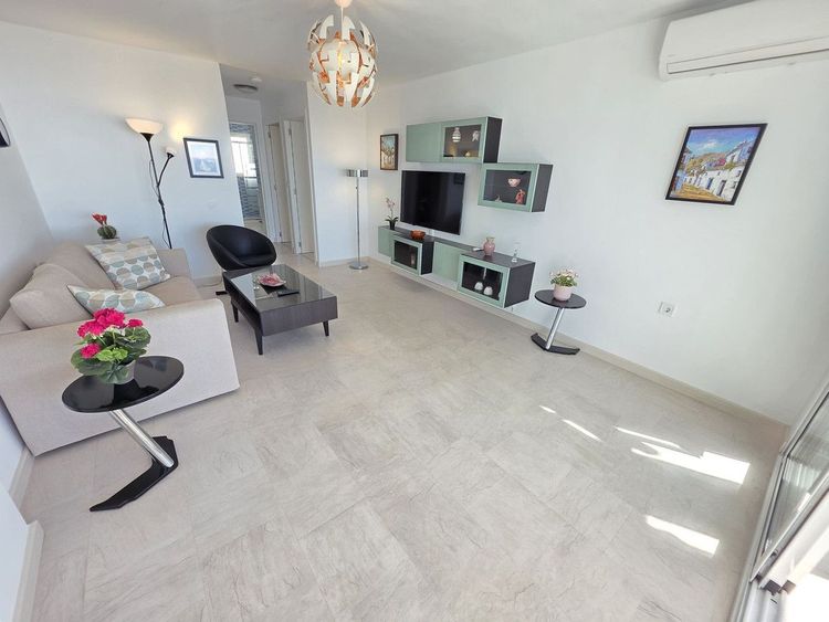 Apartment | Resale in Benalmadena Pueblo in Benalmadena Pueblo, Costa del Sol - Photo 5