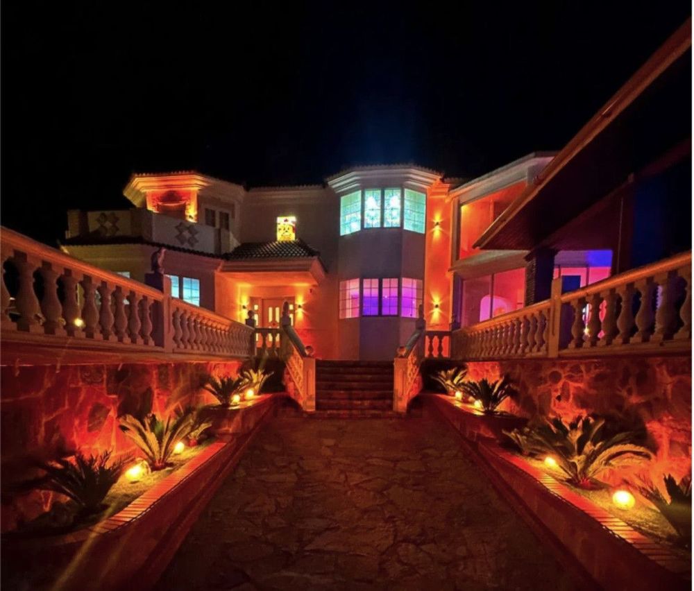 House | Resale in Estepona in Estepona, Costa del Sol - Main property photo