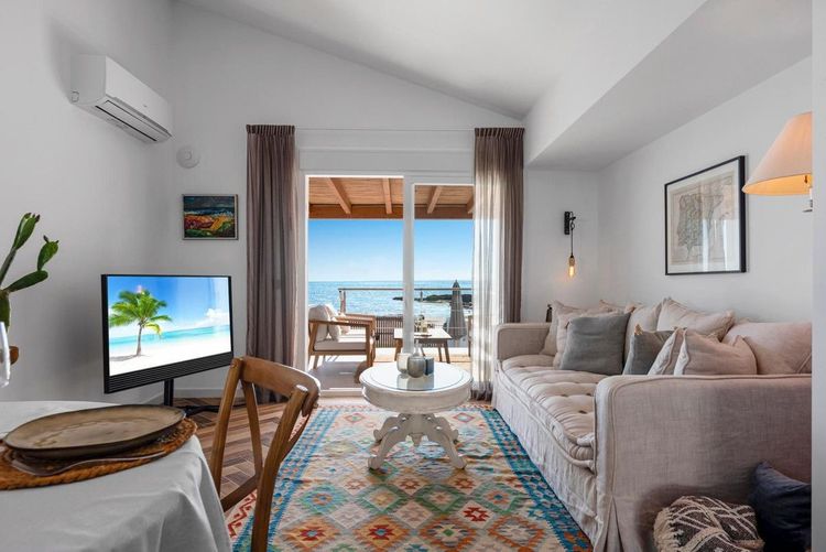House | Resale in Estepona in Estepona, Costa del Sol - Photo 5