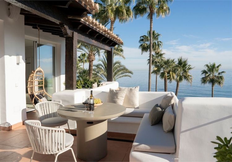 Penthouse | Resale in Estepona - Development photo 1