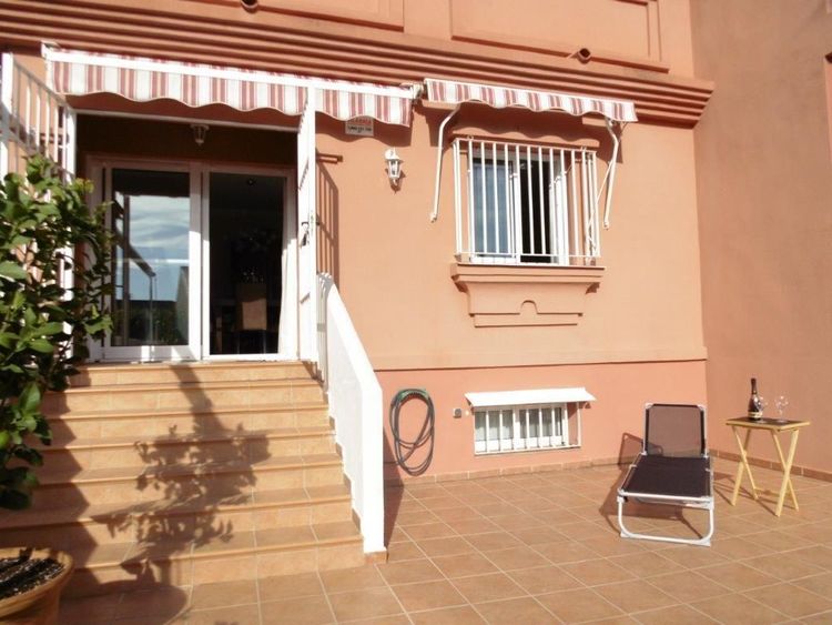 House | Resale in Los Pacos in Los Pacos, Costa del Sol - Photo 5