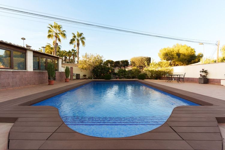 House | Resale in Los Balcones in Los Balcones, Costa Blanca - Photo 4