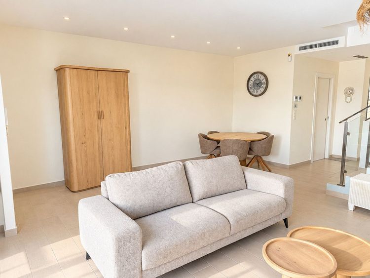 House | Resale in Rojales in Rojales, Rosales / Quesada, Costa Blanca - Photo 4
