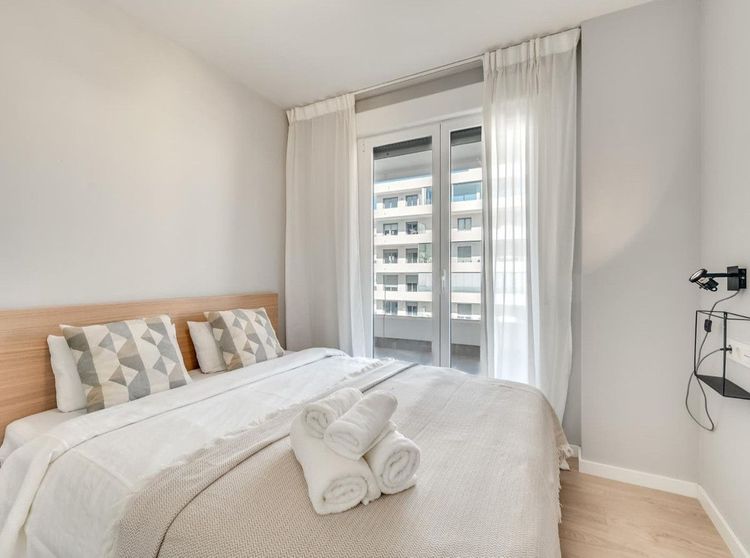 Apartment | Resale in La Campana in La Campana, Costa del Sol - Photo 2