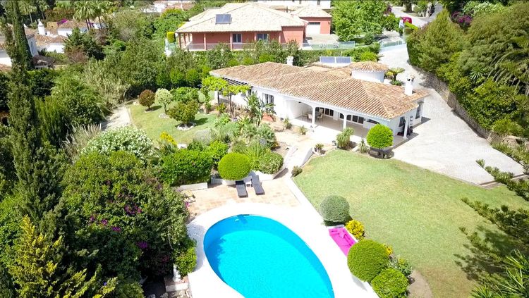 House | Resale in El Paraiso - Development photo 1
