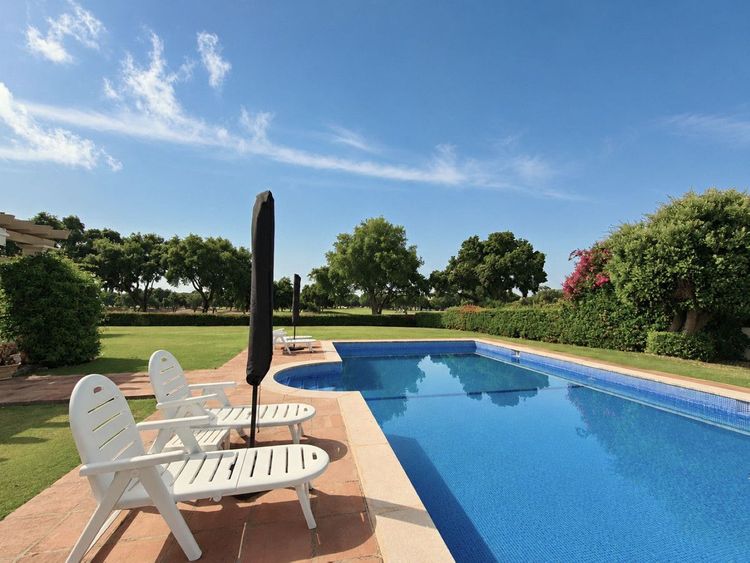 House | Resale in San Roque Club in San Roque Club, Costa del Sol - Photo 2