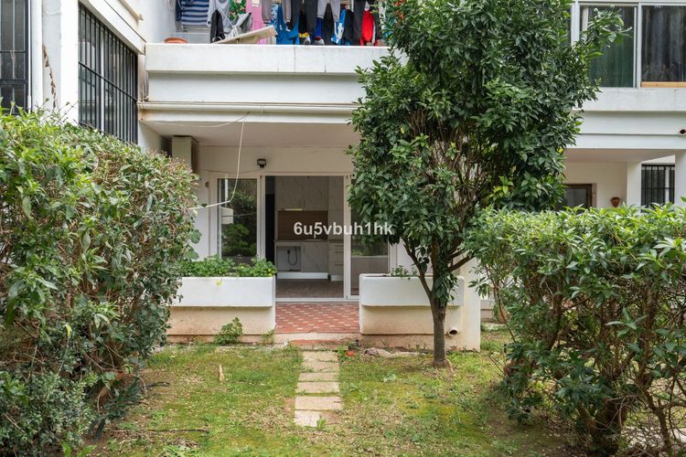 Apartment | Resale in Los Pacos in Los Pacos, Costa del Sol - Photo 5