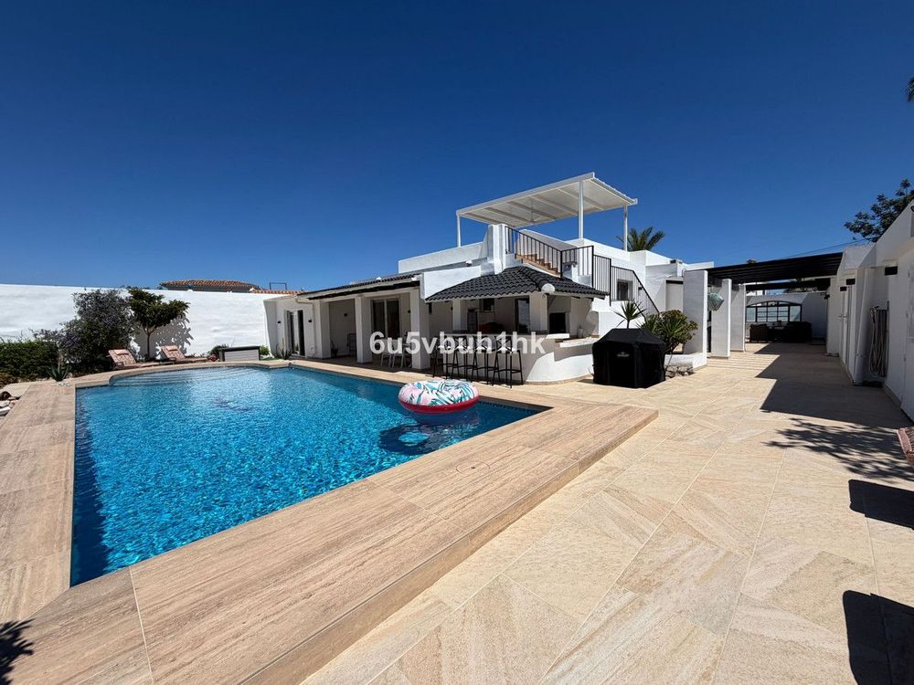 House | Resale in Benalmadena Costa in Benalmadena Costa, Costa del Sol - Main property photo