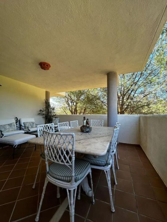 Apartment | Resale in Elviria in Elviria, Costa del Sol - Photo 4