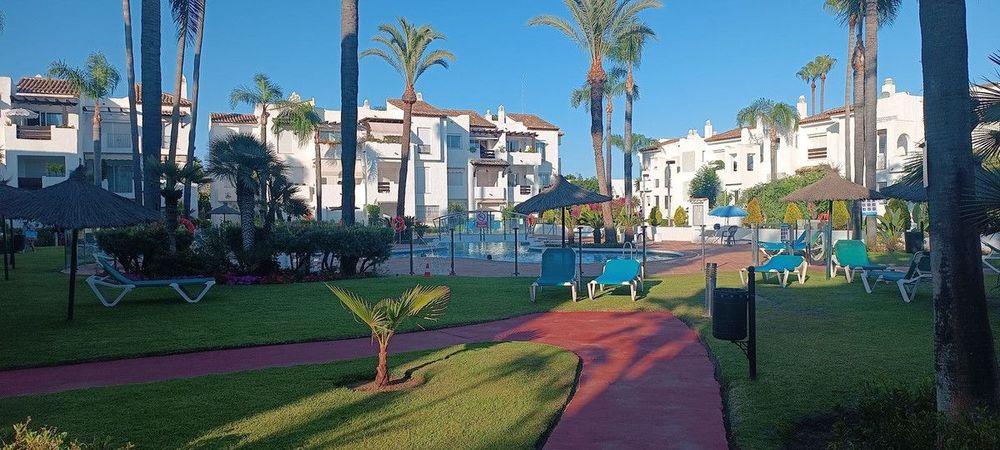 Apartment | Resale in Estepona in Estepona, Costa del Sol - Main property photo