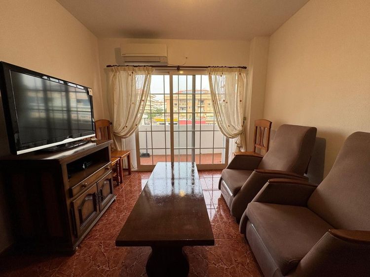Apartment | Resale in San Luis de Sabinillas in San Luis de Sabinillas, Costa del Sol - Photo 2