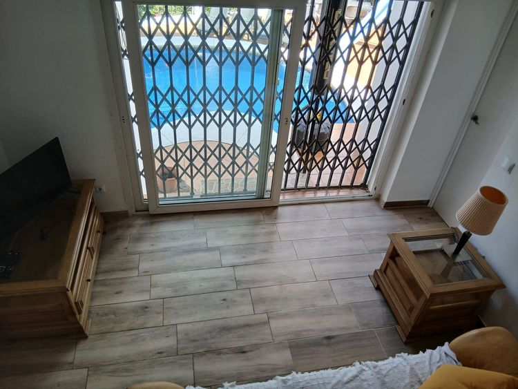 House | Resale in El Faro in El Faro, Costa del Sol - Photo 2