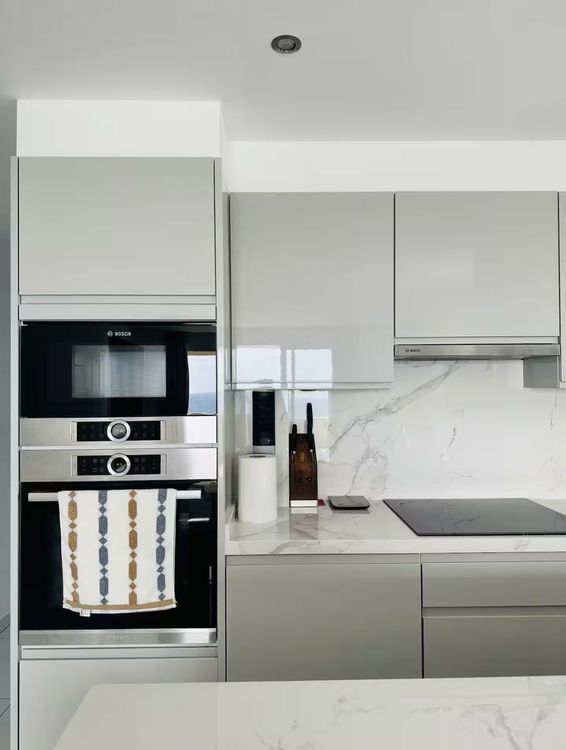 Apartment | Resale in Marbella in Marbella Others, Costa del Sol - Photo 2