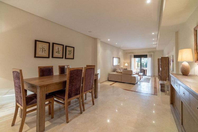 Apartment | Resale in Marbella in Marbella Others, Costa del Sol - Photo 4