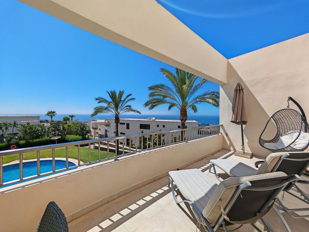 Apartment | Resale in Altos de los Monteros - Property photo 1